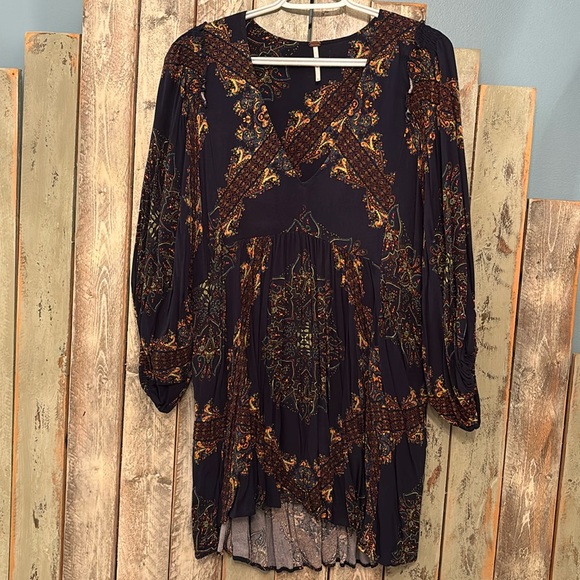 Free People Top. Large - Picture 1 of 4